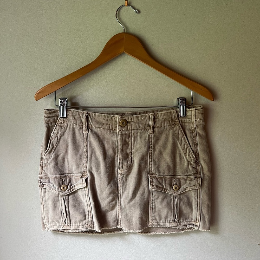 American Eagle Vintage Women's Tan Cargo Mini Skirt